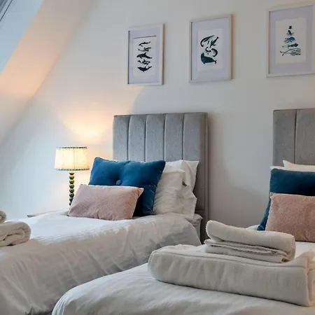 Finest Retreats - Tamsin New Quay